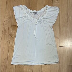 GAP White Ruffle drawstring t shirt